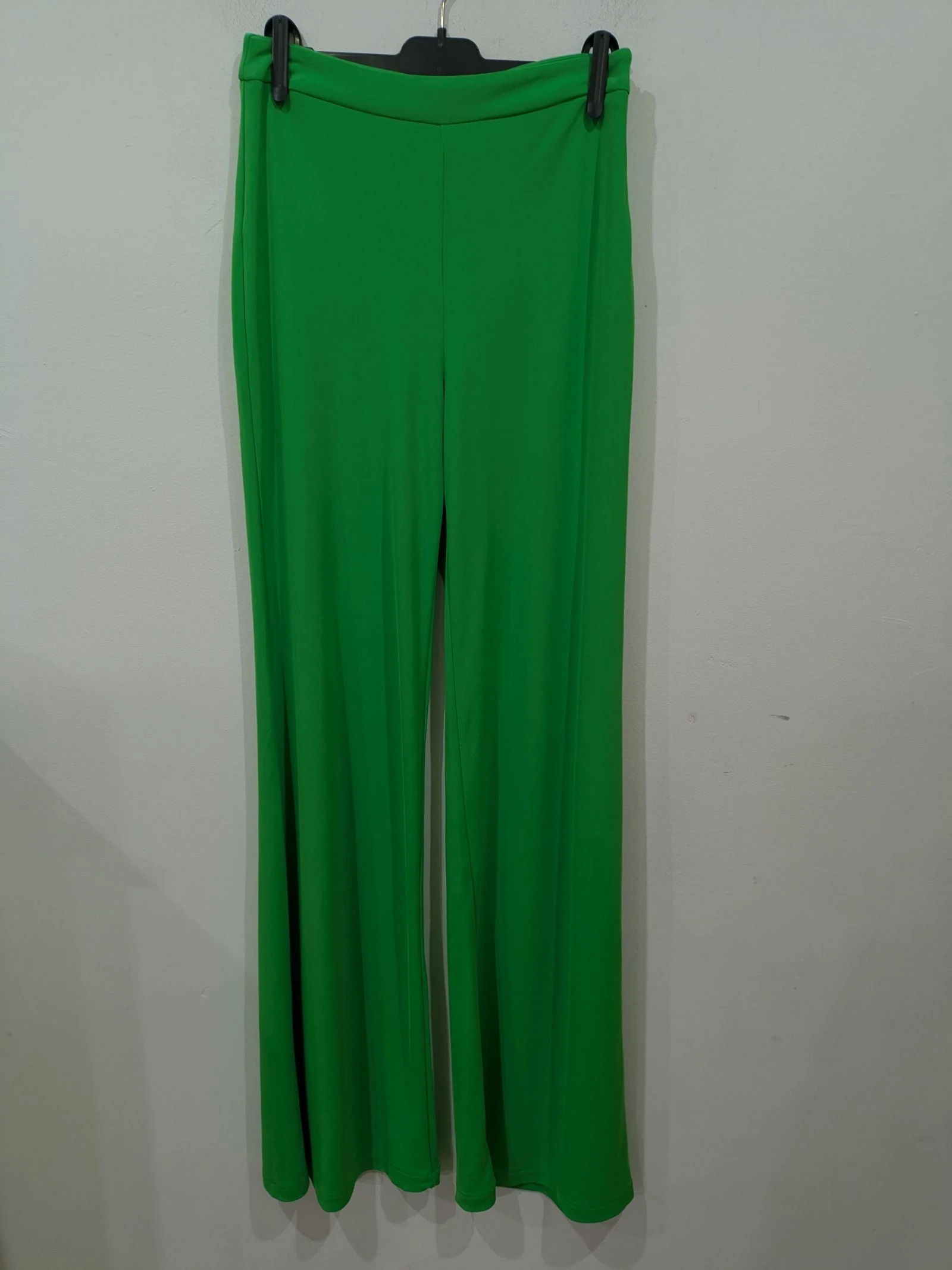 Pantalones anchos de talle alto de punto elástico en verde esmeralda talla S de Mango  – photo 2